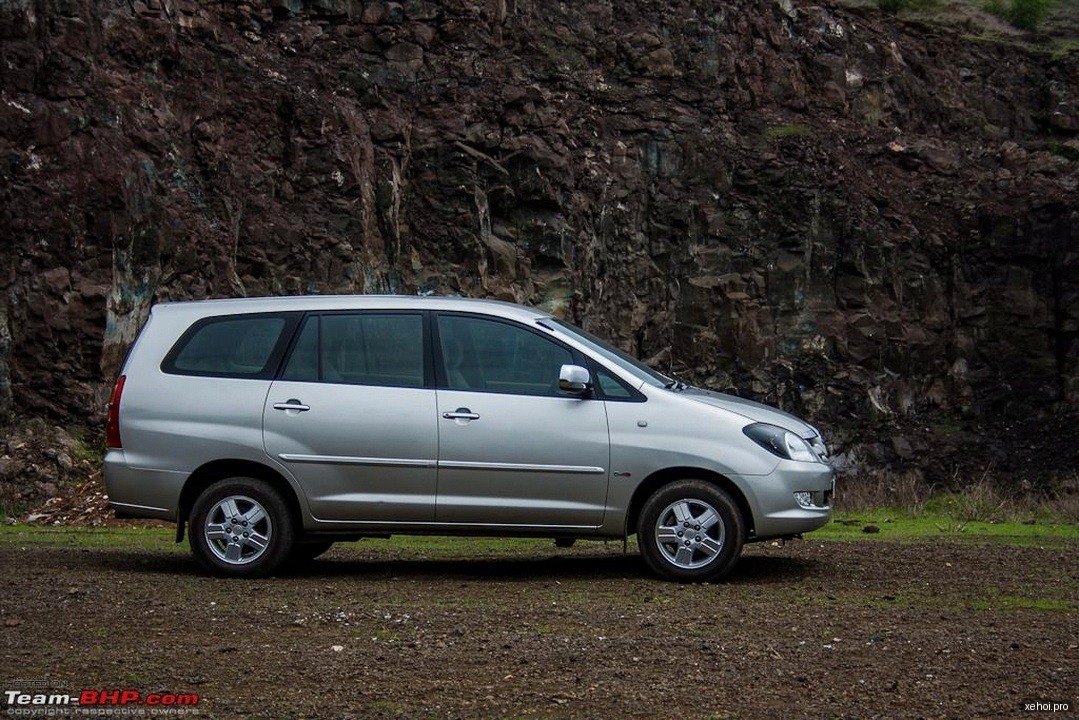 Toyota Innova V - 2009