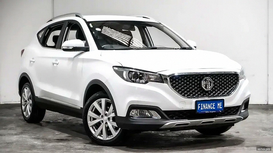 MG ZS Standard 1.5 AT 2WD - 2024