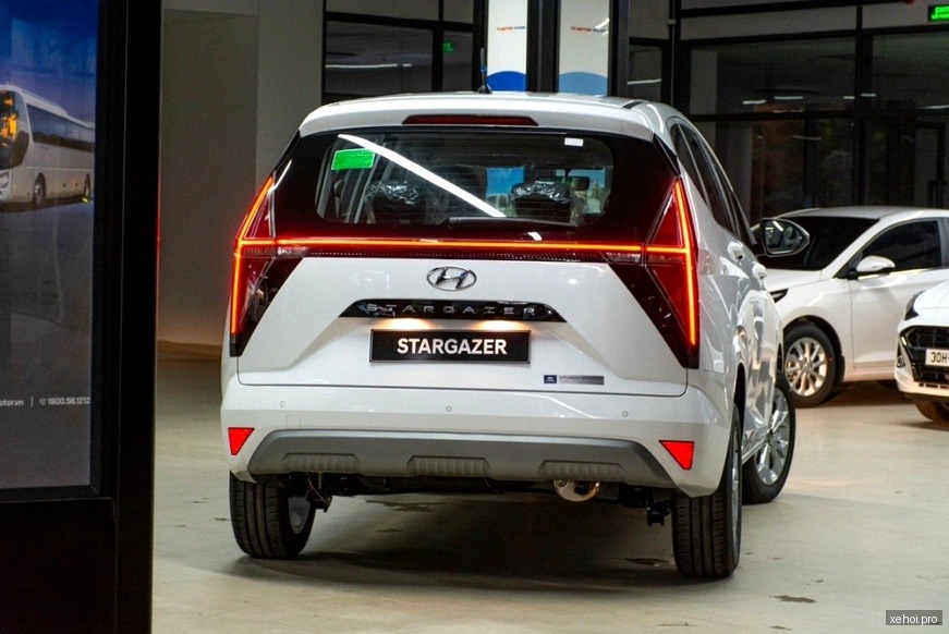 Hyundai Stargazer Tiêu chuẩn 1.5 AT - 2022