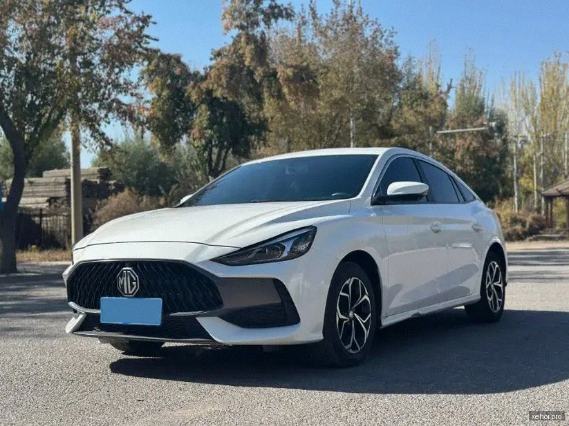 MG ZS Luxury 1.5 AT 2WD - 2021