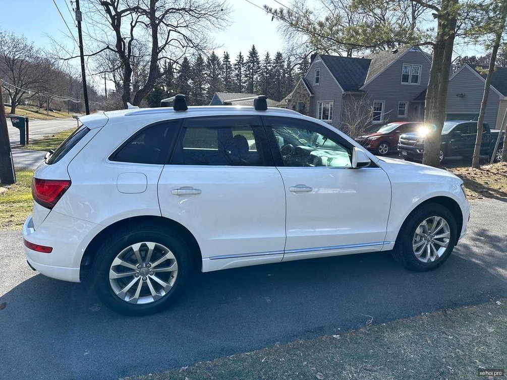 Audi Q5 2.0 AT - 2015