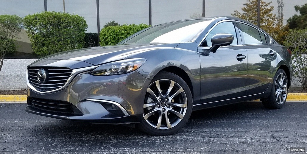 Mazda 6 Premium 2.0 AT - 2019
